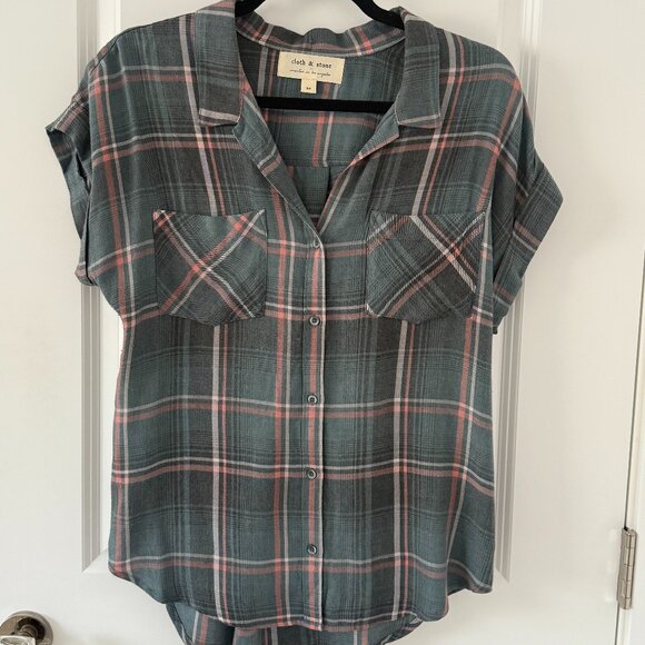 Cloth and Stone Anthropologie Women’s Small Plaid Short Sleeve Shirt Button Down - Picture 1 of 2